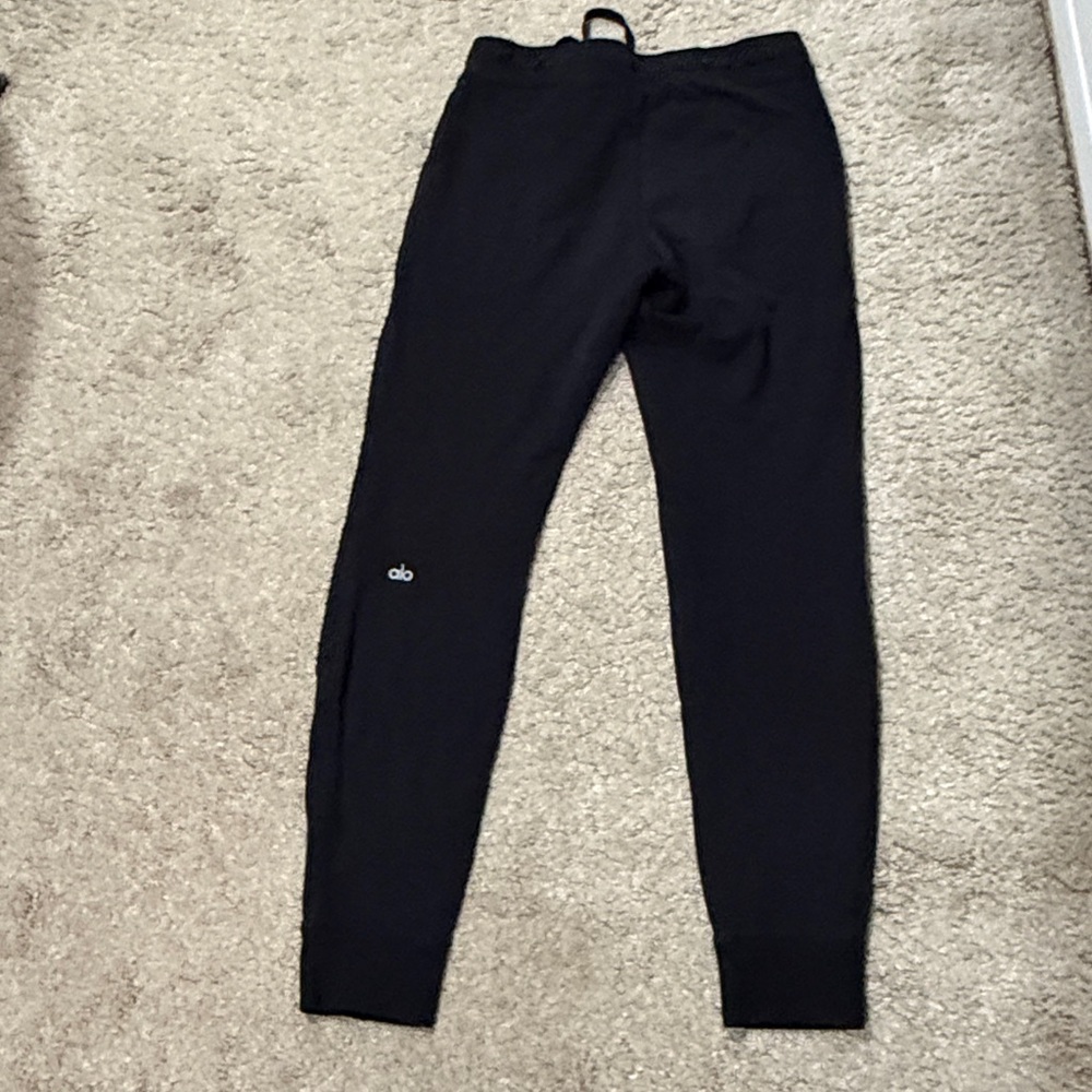 Alo Yoga Urban Moto sweatpants featuring ribbe panels and zippered pockets - Picture 4 of 5